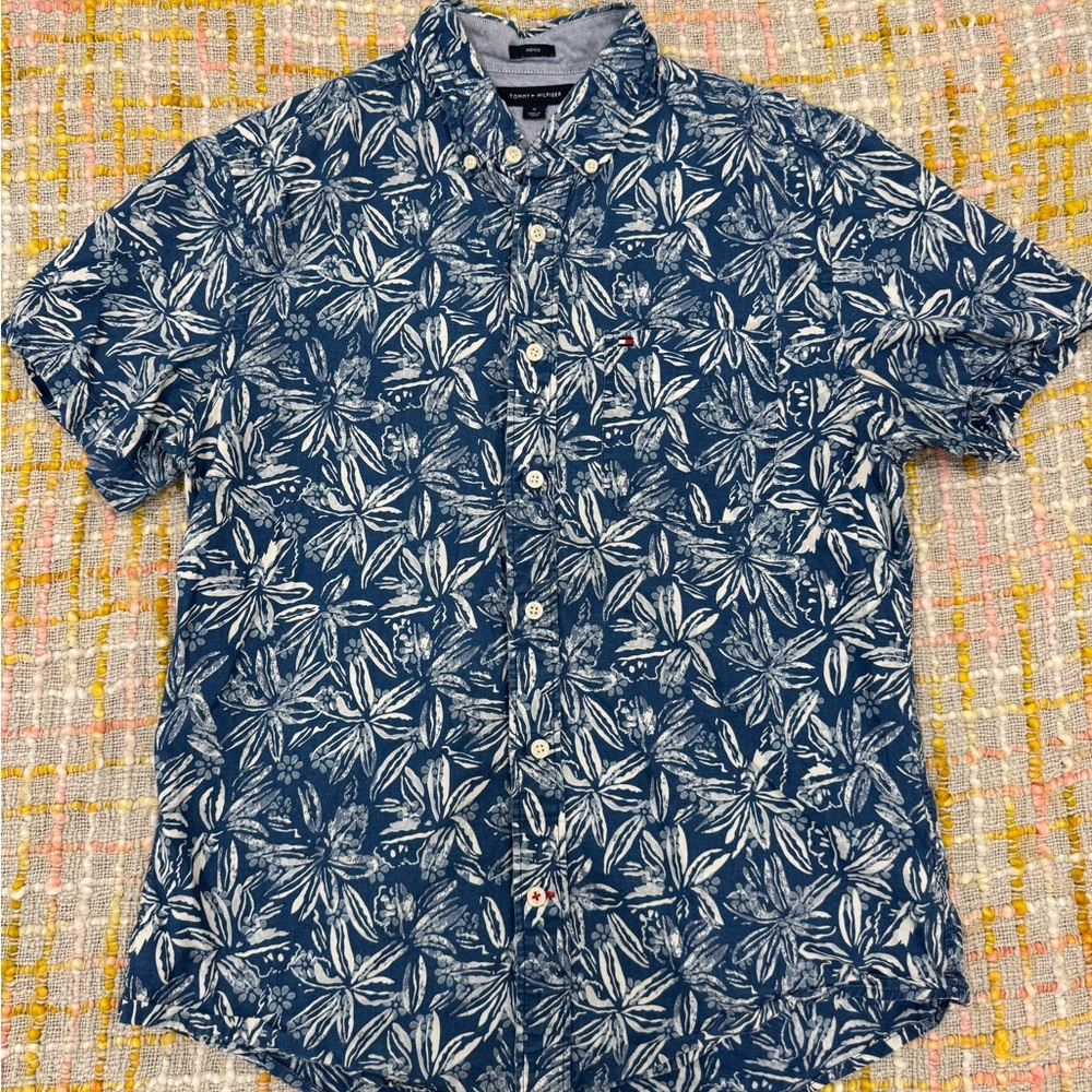 Tommy Hilfiger Button Up